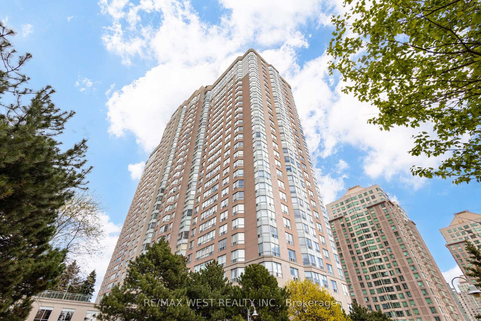 707 - 88 Corporate Drive, Woburn, Toronto photo number 2