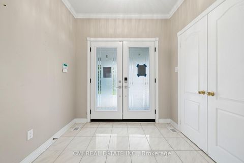Photo 6 at 15 Treegrove Circle, Hills of St Andrew, Aurora