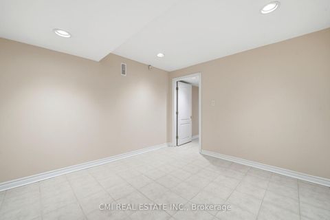 Photo 34 at 15 Treegrove Circle, Hills of St Andrew, Aurora