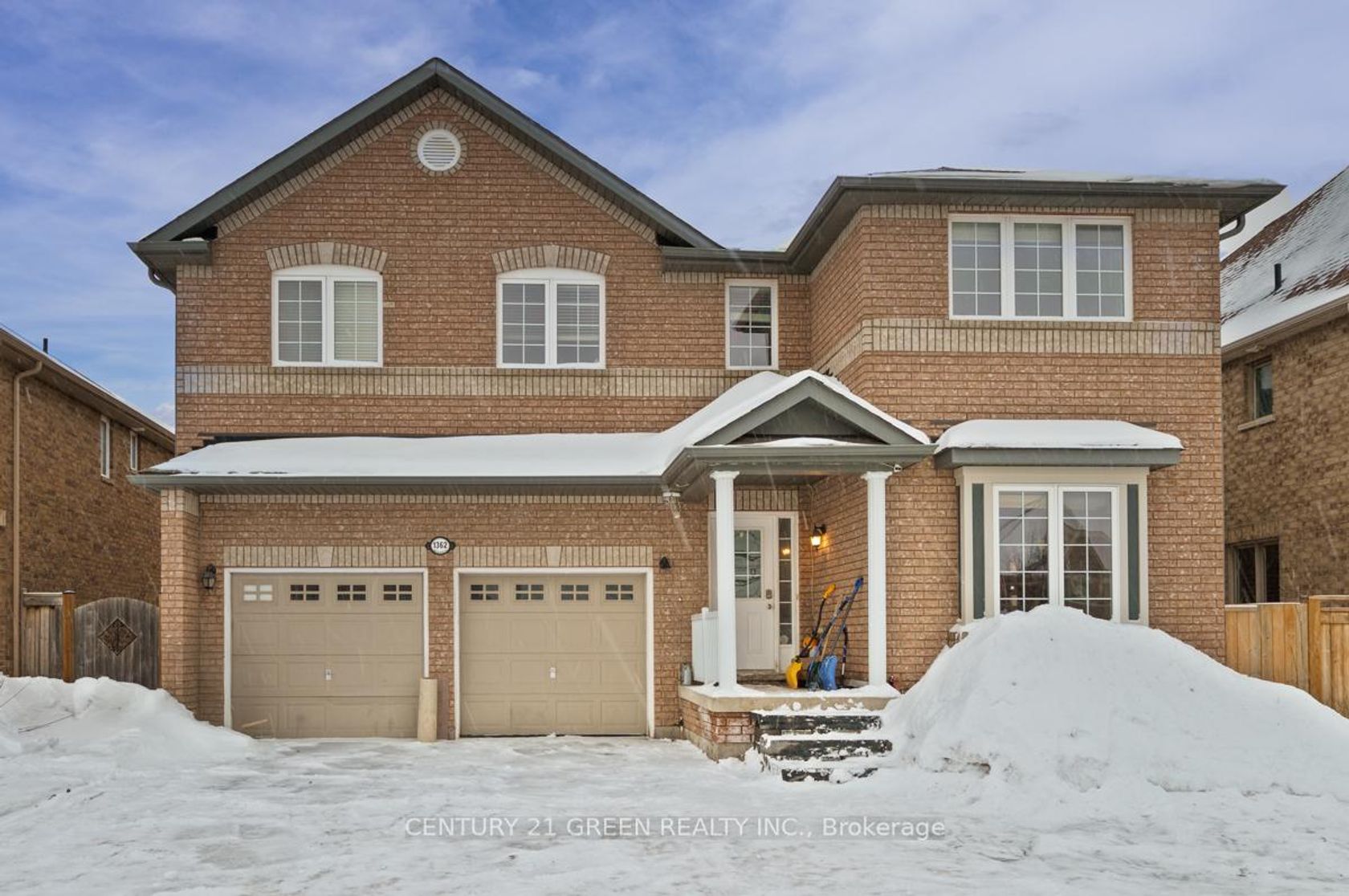 1362 Butler Street, Alcona, Innisfil photo number 2
