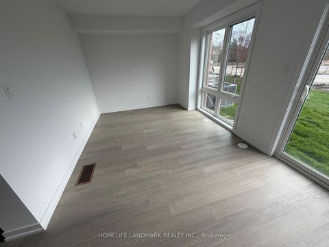Photo 4 at 23 Bancroft Lane, Jefferson, Richmond Hill