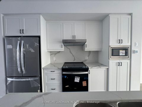 Photo 3 at 27 Bancroft Lane, Jefferson, Richmond Hill