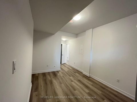 Photo 2 at 219 - 3 Bancroft Lane, Jefferson, Richmond Hill