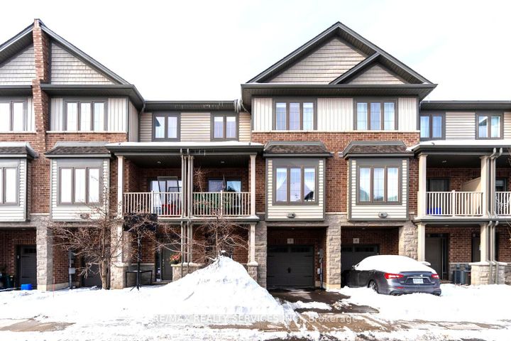 Photo 1 at 7 Ridgeside Lane, Waterdown, Hamilton