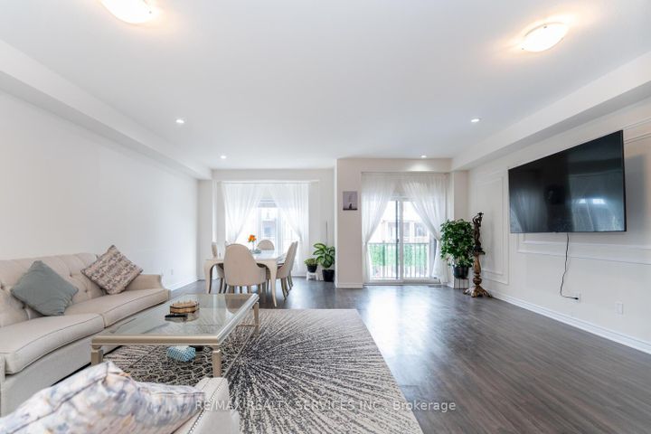 Photo 19 at 7 Ridgeside Lane, Waterdown, Hamilton