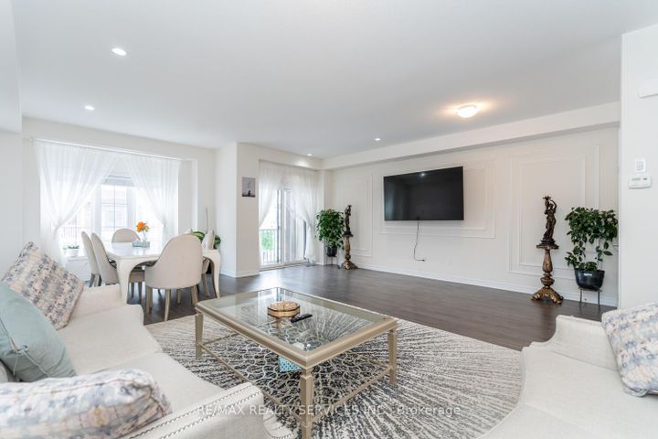 Photo 27 at 7 Ridgeside Lane, Waterdown, Hamilton