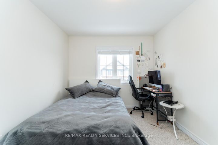 Photo 40 at 7 Ridgeside Lane, Waterdown, Hamilton