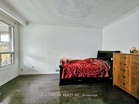 Photo 12 at 52 Palmerston Avenue, Bellwoods, Toronto