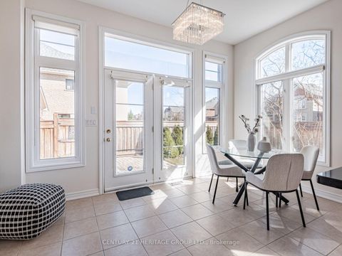 Photo 9 at 69 Morland Crescent, Bayview Northeast, Aurora