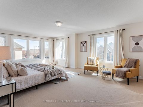 Photo 13 at 69 Morland Crescent, Bayview Northeast, Aurora