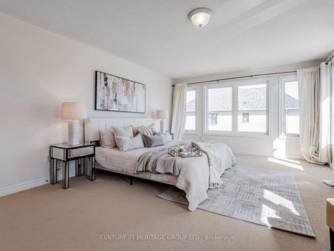 Photo 15 at 69 Morland Crescent, Bayview Northeast, Aurora