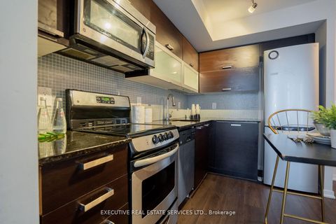 Photo 10 at 1902 E - 36 Lisgar Street, Little Portugal, Toronto