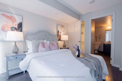 Photo 14 at 1902 E - 36 Lisgar Street, Little Portugal, Toronto