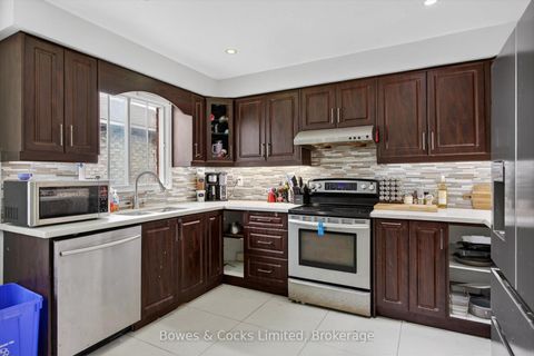Photo 6 at 4 Claret Road, Courtice, Clarington