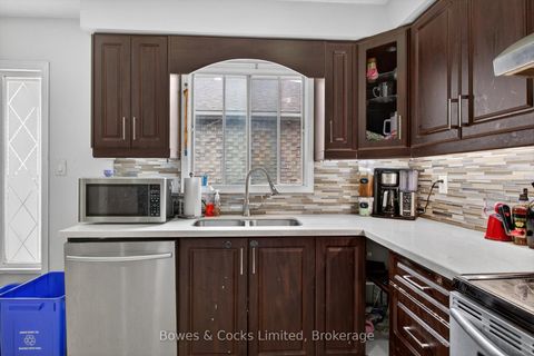 Photo 8 at 4 Claret Road, Courtice, Clarington
