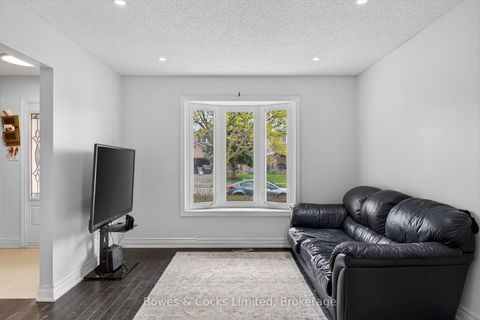 Photo 10 at 4 Claret Road, Courtice, Clarington