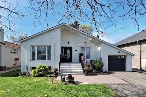 Photo 0 at 96 Searle Avenue, Bathurst Manor, Toronto