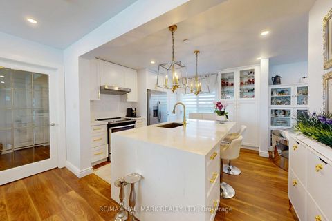 Photo 3 at 96 Searle Avenue, Bathurst Manor, Toronto