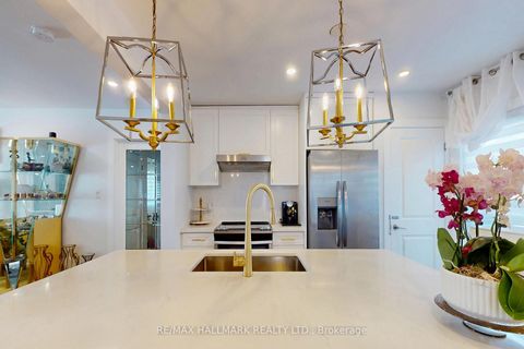 Photo 7 at 96 Searle Avenue, Bathurst Manor, Toronto