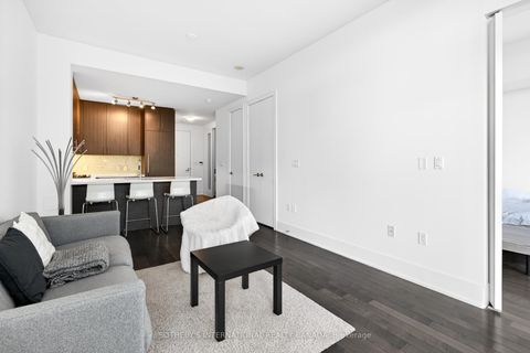 Photo 6 at 816 - 39 Queens Quay E, Waterfront Communities C8, Toronto