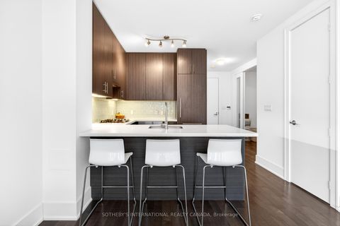 Photo 7 at 816 - 39 Queens Quay E, Waterfront Communities C8, Toronto