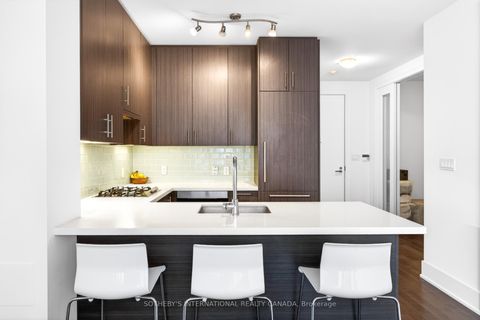 Photo 8 at 816 - 39 Queens Quay E, Waterfront Communities C8, Toronto