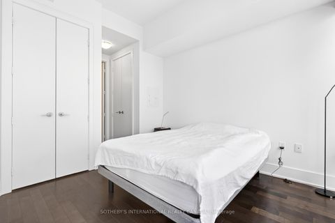 Photo 13 at 816 - 39 Queens Quay E, Waterfront Communities C8, Toronto