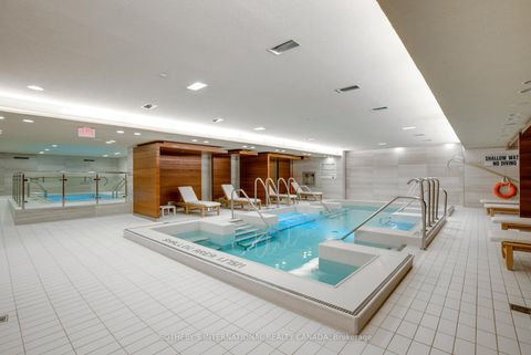 Photo 28 at 816 - 39 Queens Quay E, Waterfront Communities C8, Toronto