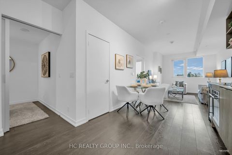 Photo 4 at 603 - 2020 Bathurst Street, Cedarvale, Toronto