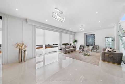Photo 11 at 85 Crestwood Road, Yorkhill, Vaughan