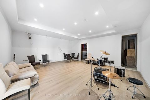 Photo 44 at 85 Crestwood Road, Yorkhill, Vaughan