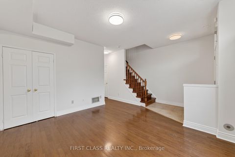 Photo 3 at Th10 - 3076 Lake Shore Boulevard W, New Toronto, Toronto