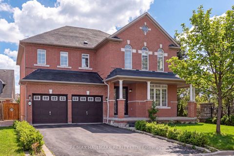 Photo 2 at 57 Saint Nicholas Crescent, Vellore Village, Vaughan