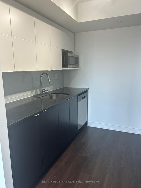 Photo 3 at 1004 - 160 Flemington Road, Glen Park, Toronto