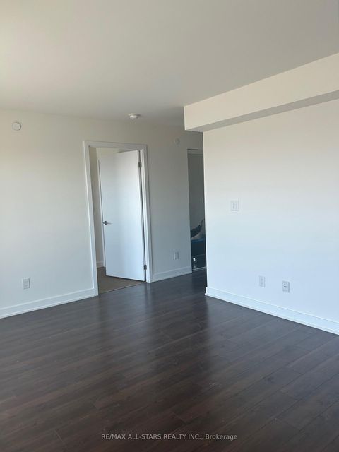 Photo 11 at 1004 - 160 Flemington Road, Glen Park, Toronto