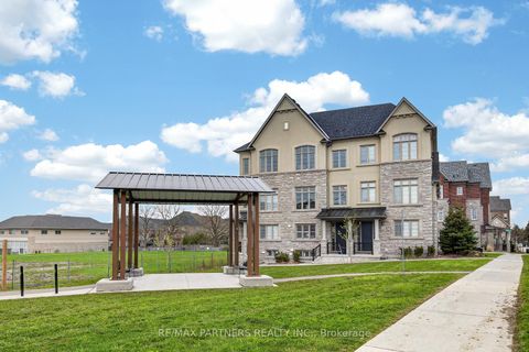 Photo 1 at 3 Fernhill Lane, Angus Glen, Markham