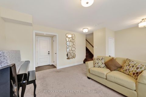 Photo 6 at 3 Fernhill Lane, Angus Glen, Markham