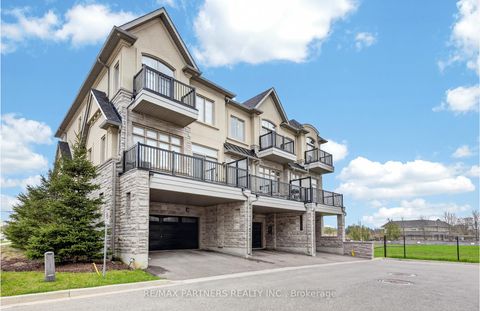 Photo 30 at 3 Fernhill Lane, Angus Glen, Markham