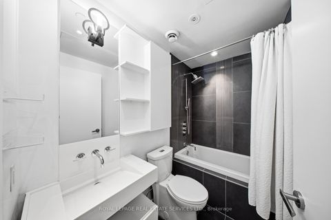 Photo 7 at 208 - 5 st joseph Street, Bay Street Corridor, Toronto