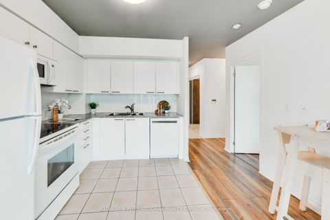 Photo 11 at 2002 - 22 Wellesley Street, Yonge Corridor, Toronto