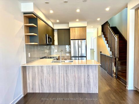 Photo 3 at 46 Green Gardens Boulevard, Lawrence, Toronto