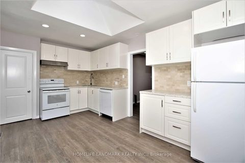 Photo 5 at 3 Elmbank Road, Uplands, Vaughan