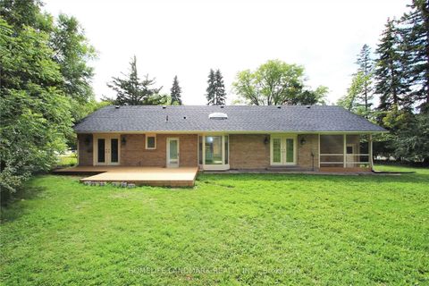 Photo 24 at 3 Elmbank Road, Uplands, Vaughan