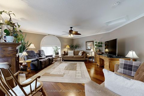 Photo 20 at 32 Stephanie Lane, Painswick South, Barrie