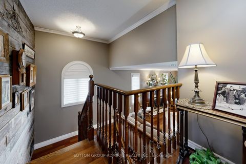 Photo 23 at 32 Stephanie Lane, Painswick South, Barrie