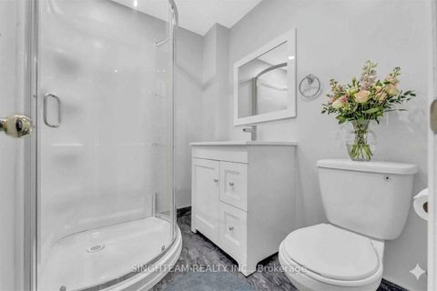 Photo 15 at 85 Cityview Circle, Holly, Barrie
