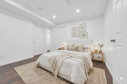 Photo 16 at 85 Cityview Circle, Holly, Barrie