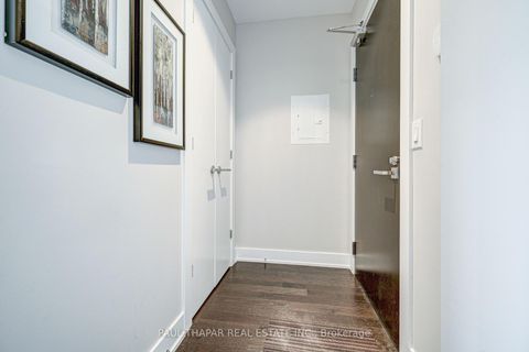 Photo 2 at 1114 - 3018 Yonge Street, Lawrence Park South, Toronto