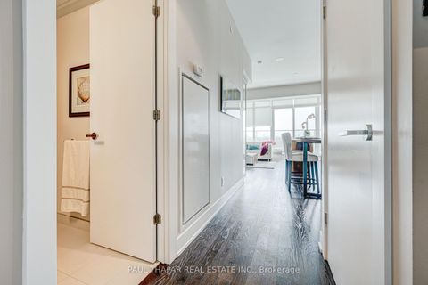 Photo 3 at 1114 - 3018 Yonge Street, Lawrence Park South, Toronto