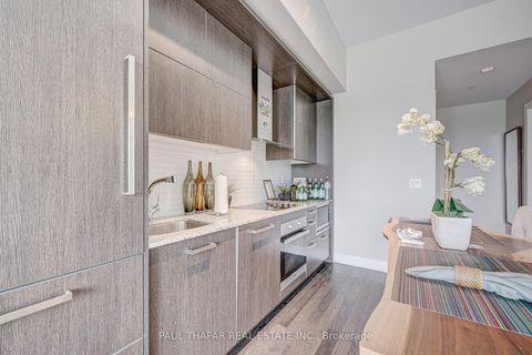 Photo 8 at 1114 - 3018 Yonge Street, Lawrence Park South, Toronto